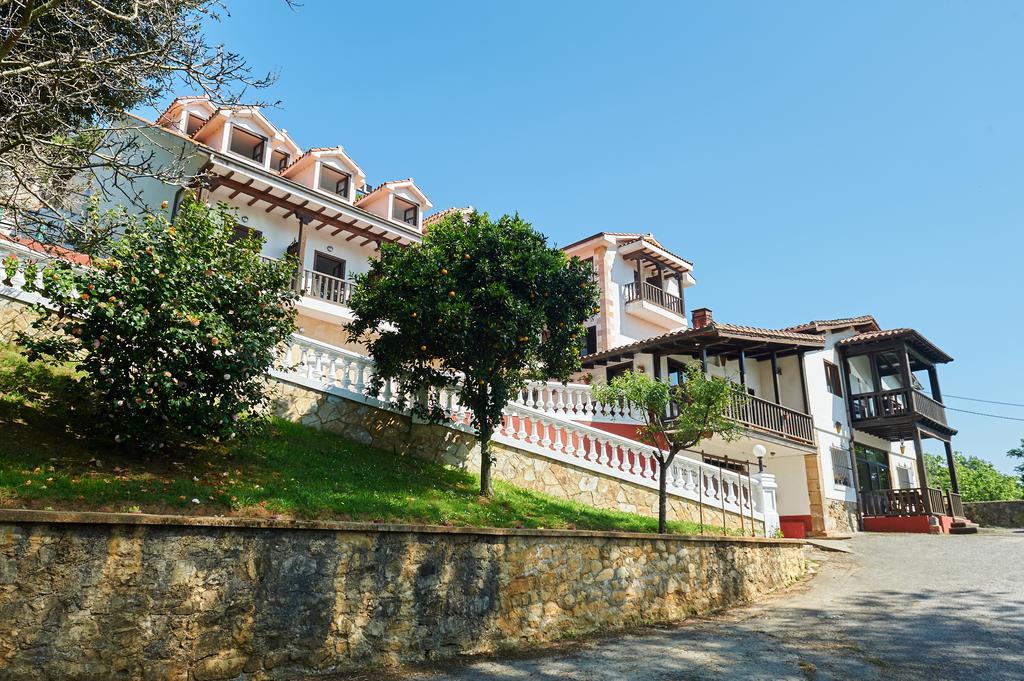 Hotel Solatorre Comillas Esterno foto